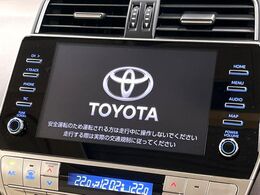 【メーカー純正ナビ】インテリアに溶け込むスタイリッシュな「専用設計」メーカーナビを装備♪視認性や操作性など基本性能にも優れ、より上質なカーライフをお楽しみいただけます。