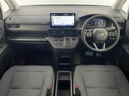 【インパネ全体】全方位で視界が広く、高い目線で運転もしやすいです！