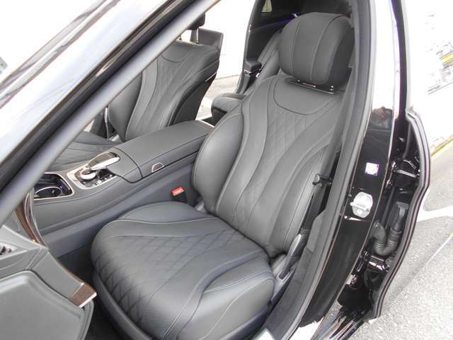 ナビシートも綺麗です。