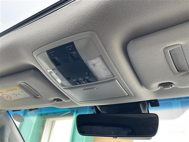 自動車保険（あいおいニッセイ同和損保・東京海上日動火災保険・三井住友海上保険・損保ジャパン日本興亜）各種取り扱っております。お車のサポート関係も充実しております。