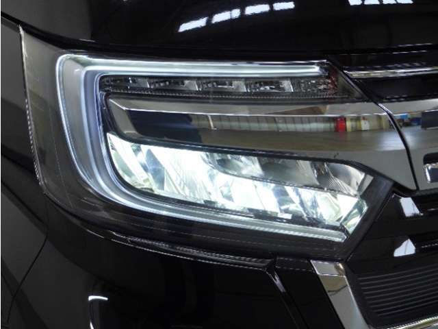◆LEDヘッドライト◆　LEDライトは、明るく視認性が良く、省エネで環境にもやさしいヘッドライトです！