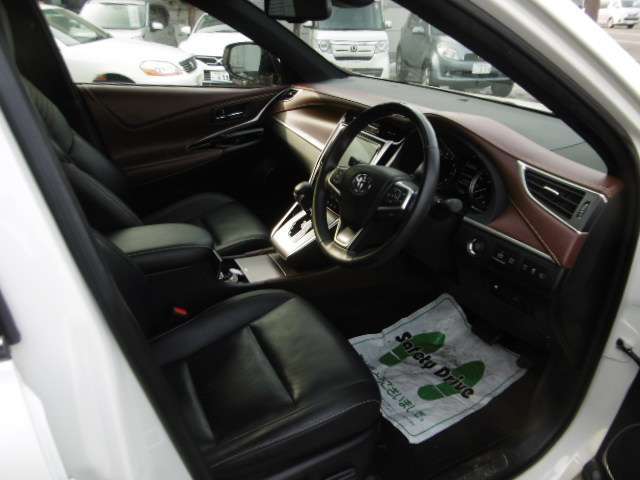 整備費用・登録費用・車税・リサイクルもすべて込の金額です！！全車3か月・3000キロの保証付き！！