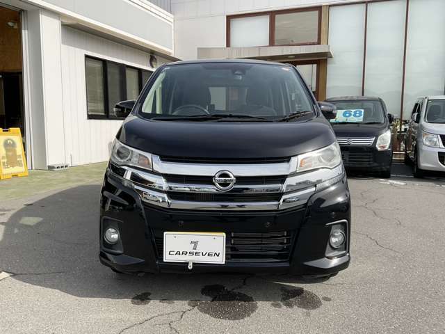 当店では専任スタッフがお客様のご要望を伺い、展示車のみならず全国のオークション会場からご希望のお車をお探し致します。