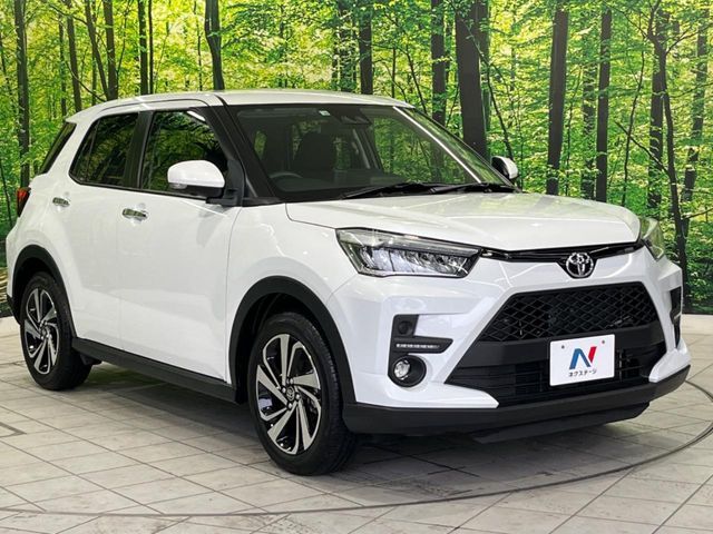 大好評のボディコーティング「弾スプラッシュコート」もご納車までに施工可能。通常のガラスコートと異なる、耐久年数6年の無機質ガラスコーティングが、ボディをキレイな状態に保ってくれます。