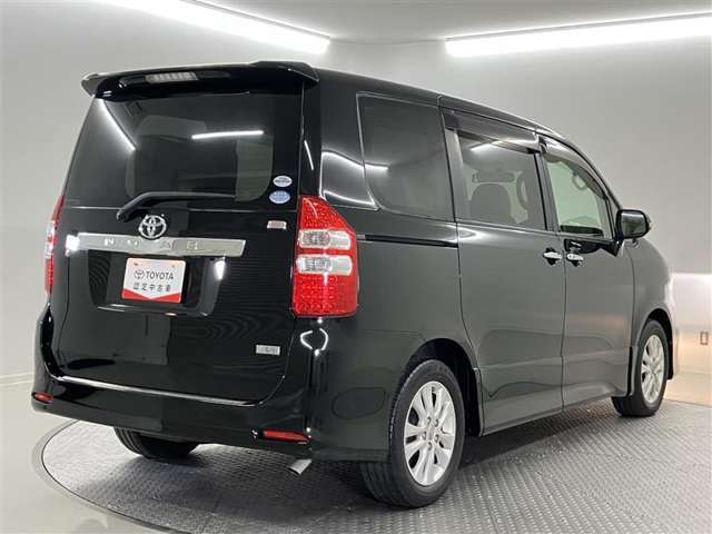 走りにこだわりながら収納力も持ち合わせたお車です。荷物を載せて軽快なドライブを楽しめますよ♪