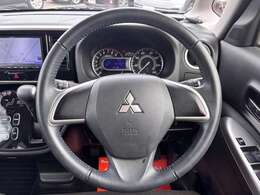 【　ステアリング　】運転席周りに大きな傷、汚れ、へたりなどなく良質な状態です！