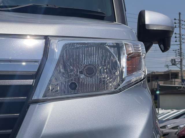 LEDヘッドライトへの交換も可能です。詳しくはスタッフまで！