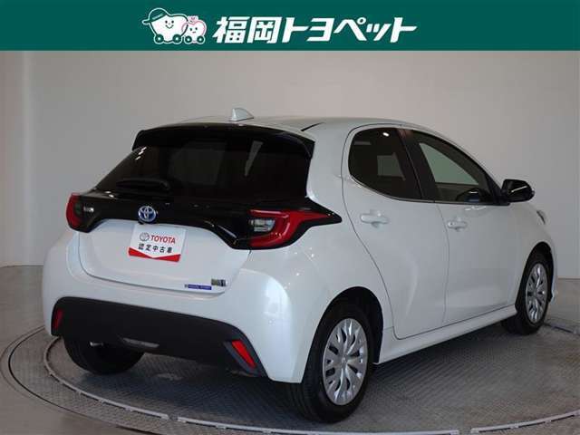 色は人気のプラチナホワイトパールマイカです。