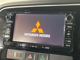 【純正ナビ】人気の純正ナビを装備。オーディオ機能も充実しており、Bluetooth接続すればお持ちのスマホやMP3プレイヤーの音楽を再生可能！毎日の運転がさらに楽しくなります！！