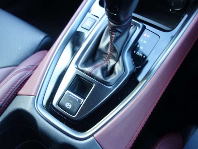 ★電子パーキングブレーキシステム★手でも足でもなく指一本で操作可能なパーキングブレーキ♪