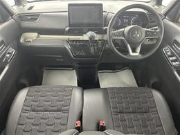 【インパネ全体】全方位で視界が広く、高い目線で運転もしやすいです！