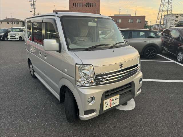 エンジン、ミッションなど金額の大きな箇所も無料修理♪代車もご用意！☆自社保証☆安心3ヶ月間の無料保証付。カーセンサーアフター保証も有り☆1年～2年更新保証もご用意有ります。輸入車は1年保証～有償のみです。