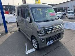 グループ総在庫数約300台以上！！また「メンテナンスサポート」「U-CAR安心サポート」等の購入後のサービスも充実！たくさんのお問い合わせ・ご来店心よりお待ちしております！
