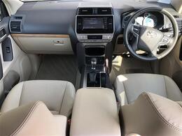【インパネ全体】全方位で視界が広く、高い目線で運転もしやすいです！◆ご来店予約受付中！無料の来店予約は【来店予約をする】ボタンから！◆