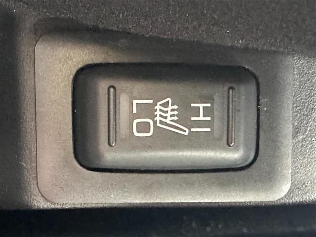 買取直販のダイレクト販売のためお得な価格になっております。気になる車はまずはお気に入り登録をお願いいたします！