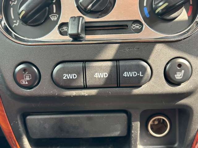 ☆ミラーヒーター・シートヒーター・パートタイム4WD☆