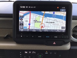 TV/ブルートゥースなども楽しめるバックモニター付カーナビです。