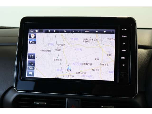 純正ナビゲーションです☆ワイドで明るい液晶画面、簡単な操作方法、多機能ナビゲーション。知らない街でも安心です。