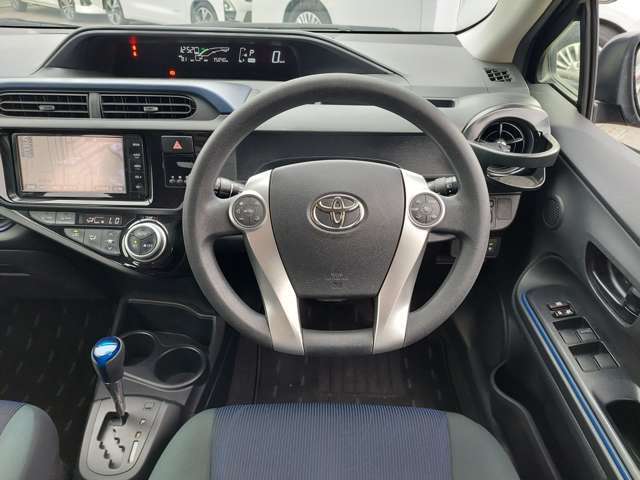 【ハンドル】『ハンドル/ステアリング』の画像になります。写真の内容に関してご不明点、ご質問等がございましたらお気軽にガリバー店舗までお問い合わせください。