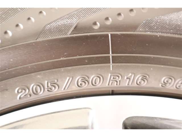 205/60R16　   車両装着タイヤサイズです。　タイヤのご相談も石川トヨペットカローラにお任せください