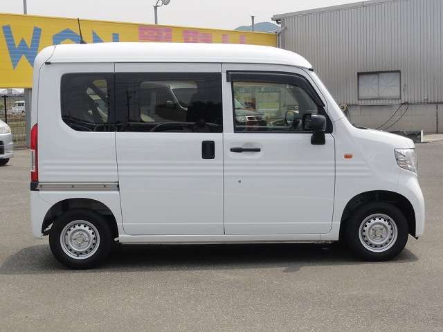 お車は清掃・点検済みで、安心してお乗りいただける1台をご提供いたします。
