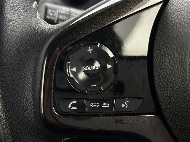 【運転席操作部】快適なドライブを楽しむための機能が装備されています！運転席から触れるので、使いやすいです！除菌プランいれていただくと、さらに清潔で安心していただけます！