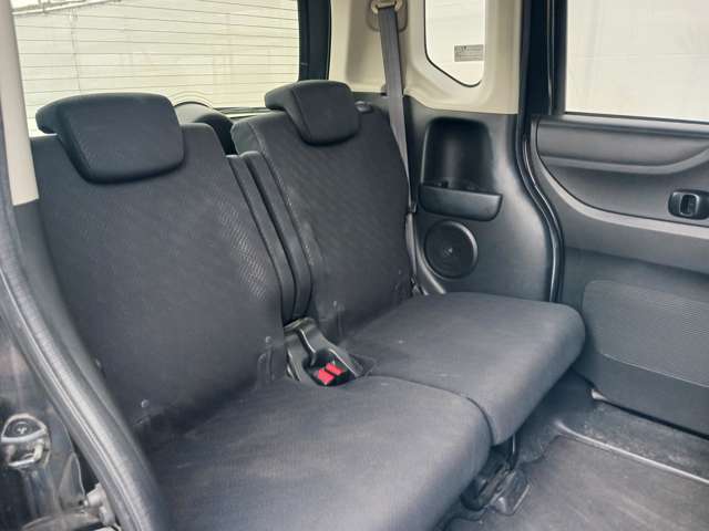 【お客様クチコミより】　　中古車購入が初めてであったり、遠方地からの購入という事もあり、かなり不安でしたが、対応も良く何の不自由も無く、購入できました。