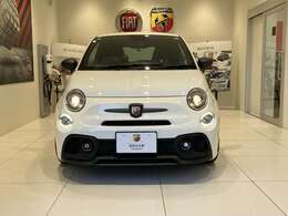 FIATの認定中古車は、新車登録9年以内の、質の高い車輌だけを厳選し、 専門のサービスエキスパートが精密なコンディションチェックを実施。  すべてに貫かれた安心と信頼が、あなたの期待に応えます。
