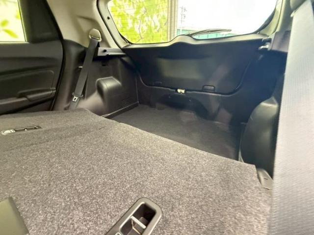 WECARSでは各商談席に大型モニターをご用意しております！見やすい大画面でゆったりと全国の在庫をご覧いただけます！是非ご来店お待ちしております！