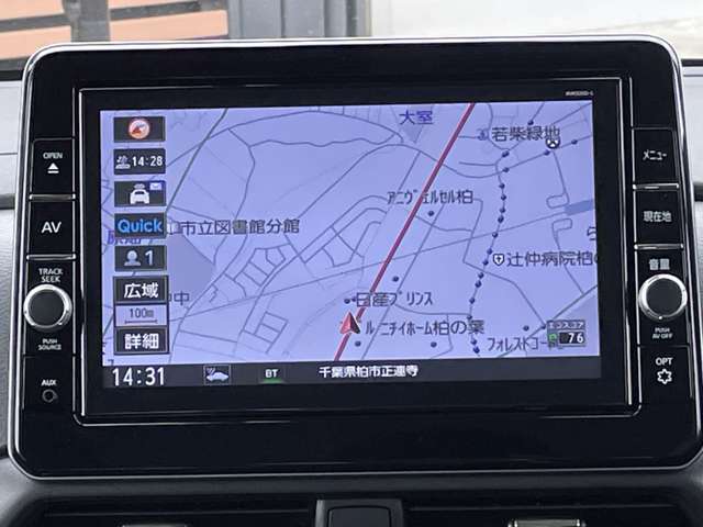 大画面メモリーナビはタッチパネル式で簡単操作。TVもフルセグですので映像もとっても綺麗です。音楽録音も楽しめます。お好きな音楽を聞きながらドライブをお楽しみ下さい