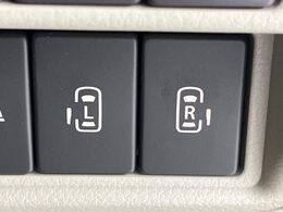 【両側パワースライドドア】スマートキーや運転席のスイッチで後席両側スライドドアの開閉が可能♪電動だから力を入れてドアを開ける必要が無く、小さなお子様でも簡単に開け閉めでき快適です♪