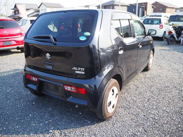 仕入れから整備、登録納車まで一人で行っているのでお安くお渡し出来ます。