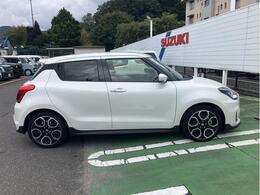 【整備指定工場完備】当社の”スズキ認定サービススタッフ”がお客様のお車を隅々まで整備・点検いたします。メンテナンスはおまかせください！