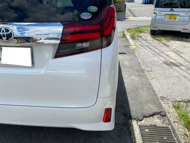 遠方の方でも弊社指定の陸送会社にて『ご自宅』まで納車が可能！お住まいの地域により料金が変動致しますので詳しくはお問合せ下さい！
