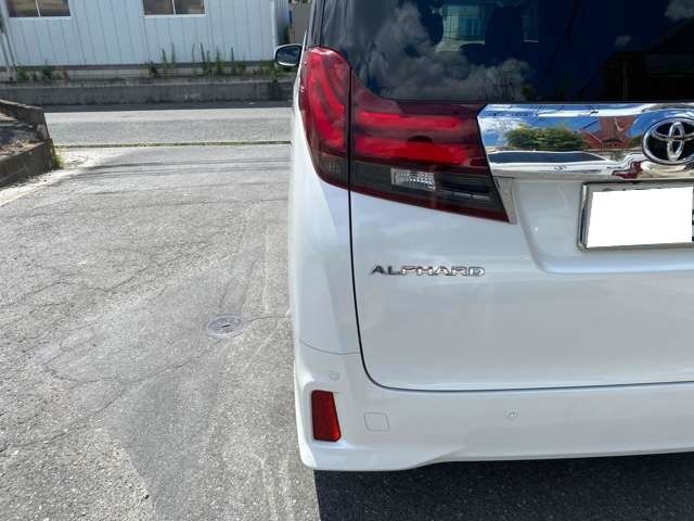 遠方の方でも弊社指定の陸送会社にて『ご自宅』まで納車が可能！お住まいの地域により料金が変動致しますので詳しくはお問合せ下さい！