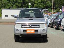 ■車体色：クールシルバーメタリック/ブラックマイカ