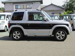 ■毎日全国各地の会場から厳選仕入れ！！入庫後は社員による装備確認と走行テストを実施。弊社専門工場にて整備・鈑金のプロ集団による消耗品パーツの交換や外装の磨き上げを行います。