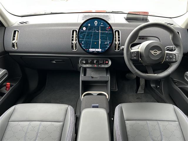 BMW、メルセデス、アウディといったドイツのプレミアムブランドをはじめとした、各種輸入車ブランドを同時に比較することができます。
