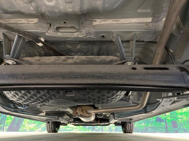 下回りがきれいなうちに、防錆加工の施工がオススメ。降雪地域はもちろん、沿岸部にお住いの方や、趣味でマリン・ウィンタースポーツをされる方にご好評いただいております。