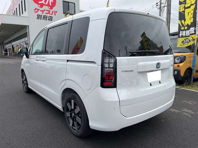 左斜後ろです！