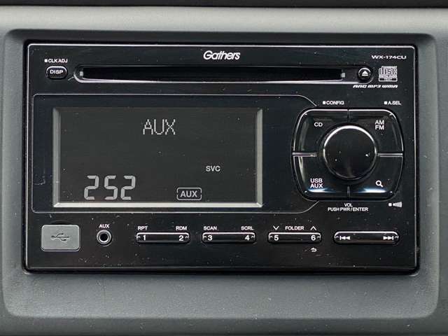 CDやラジオが聴けるオーディオを搭載しております！