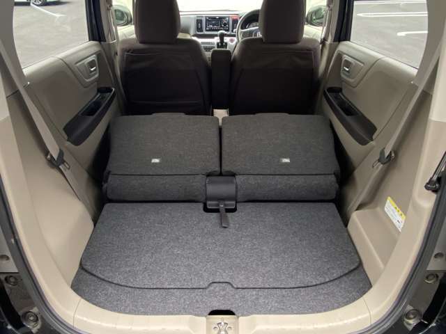 長物を購入した際にはフラットにすることで楽々積むことができます！さまざまなものを載せられる広さです！