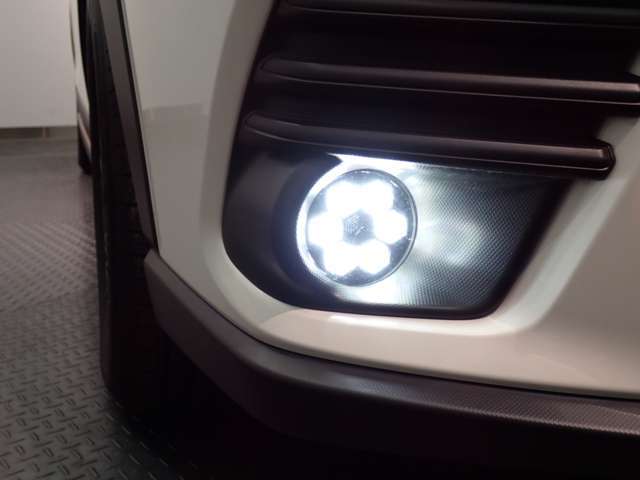 当店はJネットレンタリースの中古車販売部門として、レンタカーの車両入れ替え時に「使用地域」や「車両状態」などを厳選して特におすすめ出来る車両のみを中古車として販売しています。