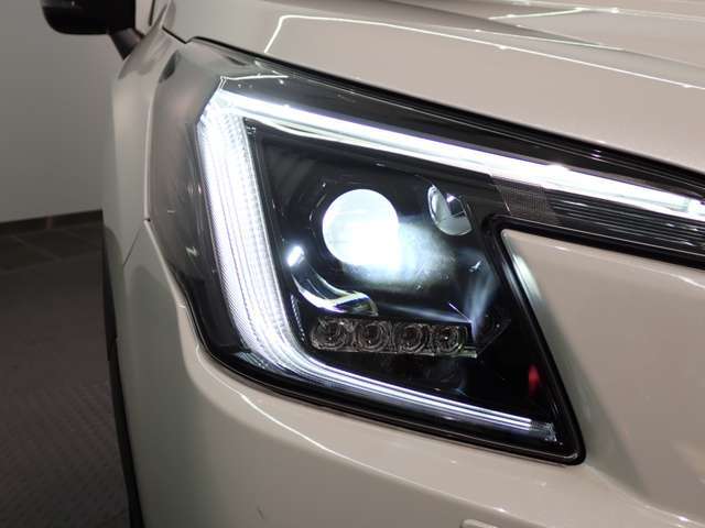 当店はVTホールディングス（東証プライム上場）グループの中古車販売店として、弊社保有のレンタカーアップ車両だけではなく、【車両状態を厳選した】オークション仕入れ車両も販売をしております。