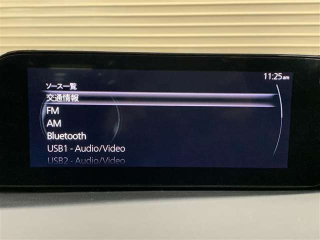 CD，DVD，フルセグテレビ、メディアプレイヤーの接続、Bluetoothオーディオなどが楽しめます。