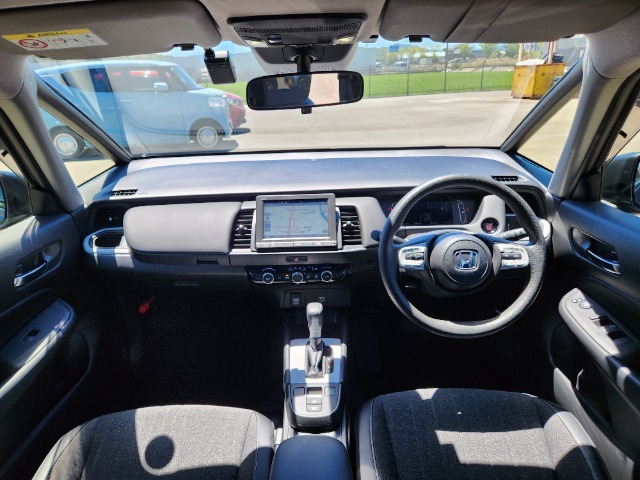 現車を見に来れないお客様には、車両状態の詳しい情報をお電話・メールにてご連絡致しております。スマートフォン、パソコンがあればリアルタイムでの対面にて映像で確認対応できます！