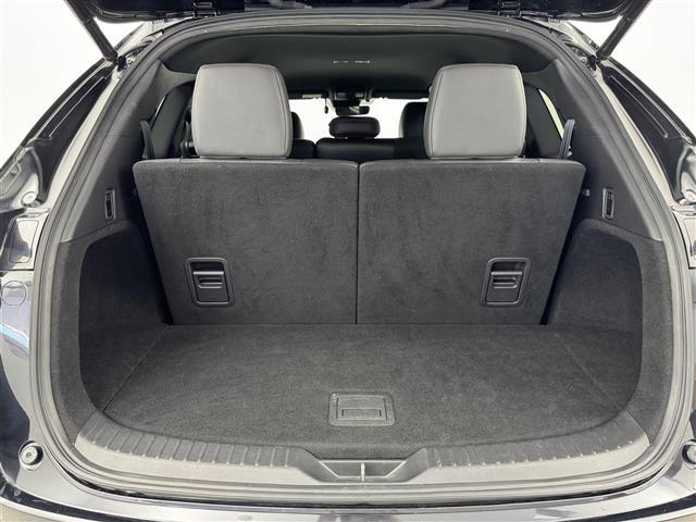 ◆【トランク】積み込みやすくて、たっぷり積める荷室です。シートアレンジできるものは、乗車人数と荷物の量や大きさによってシートを動かすことができるので、より快適なドライブが可能です！