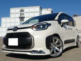 数少ない7人乗りのハイブリッドZベースにモデリスタ製フルエアロにWEDS製マーベリック19インチをインストール★車検対応で乗り心地重視のローダウン仕様です★