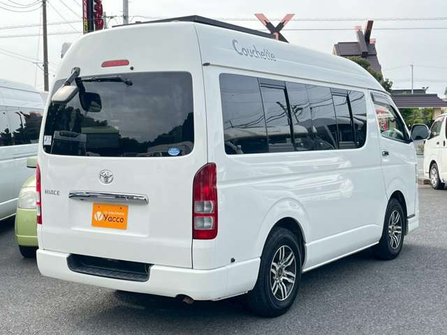 H25　ハイエース　ビークル製クッチェッタ　乗車定員7名　就寝定員目安3名　車両サイズ469cm×169cm×224cm　サブ　ソーラー　冷蔵庫　走行充電器　シンク　給排水タンク　アウターシャワー
