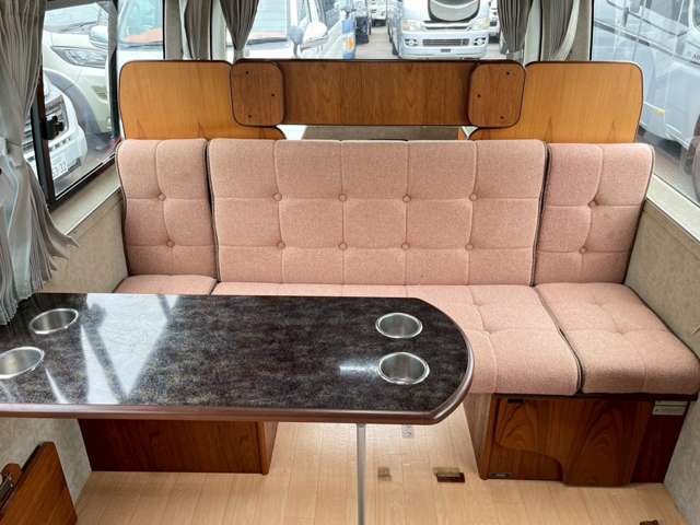 弊社は日本RV協会（JRVA）会員店です、キャンピングカー整備やオプション取付など、お気軽にご相談ください！！